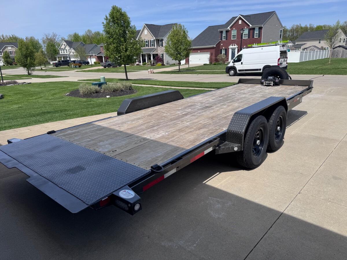 2025 MAXX-D Hydraulic Tilt Car Hauler