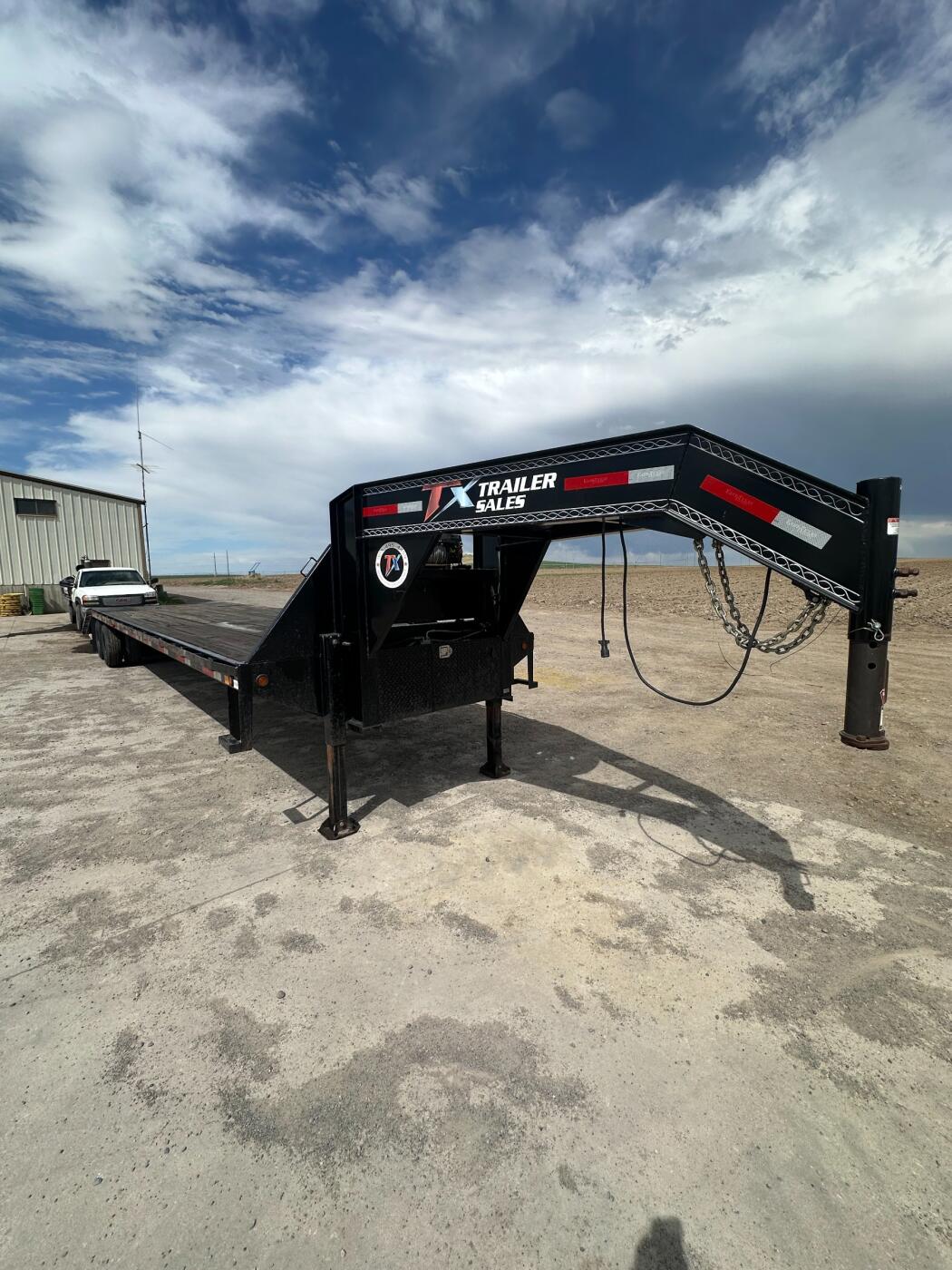 2021 East Texas Trailer 40' Gooseneck Trailer
