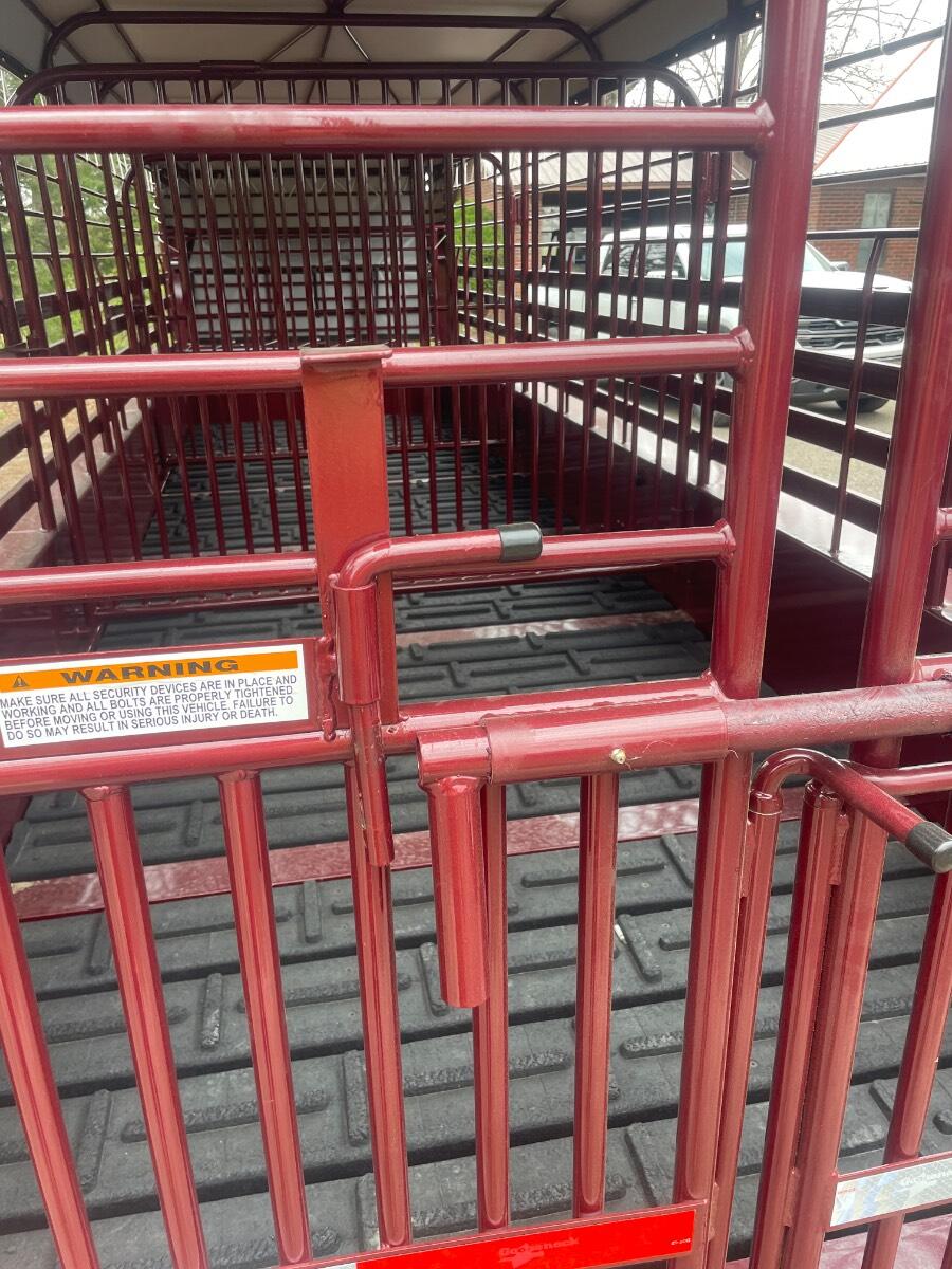 2024 Gooseneck 24ft livestock trailer 3cuts