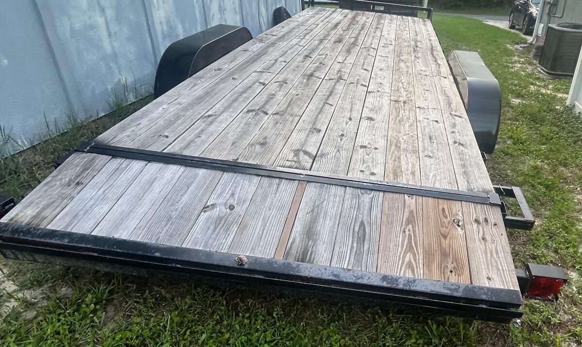 2025 Mid South 7x22 Car hauler with dove tail