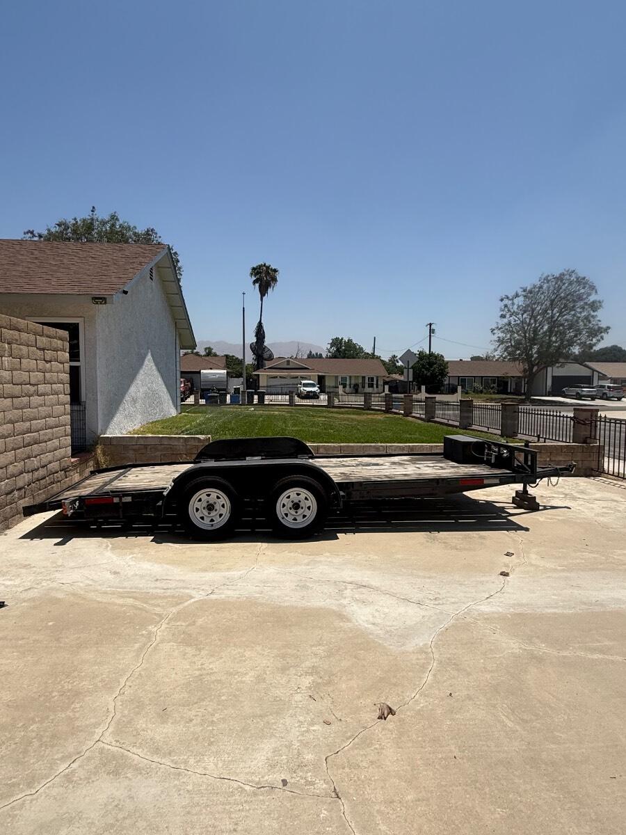 2015 Aztek 18ft Car hauler, winch, ramps