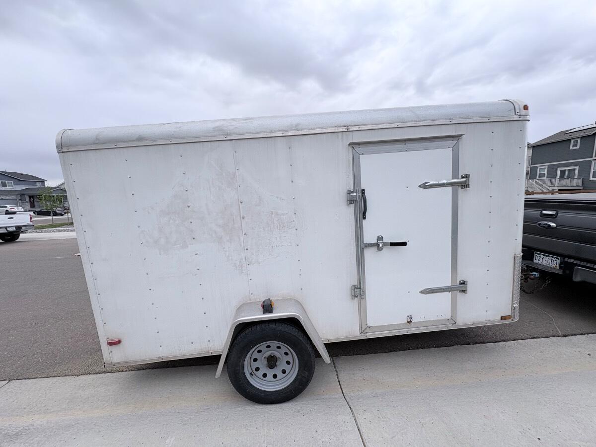 2014 Lark 6x10 enclosed