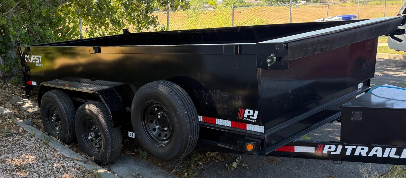 2025 PJ Dump Dump trailer with spread gate