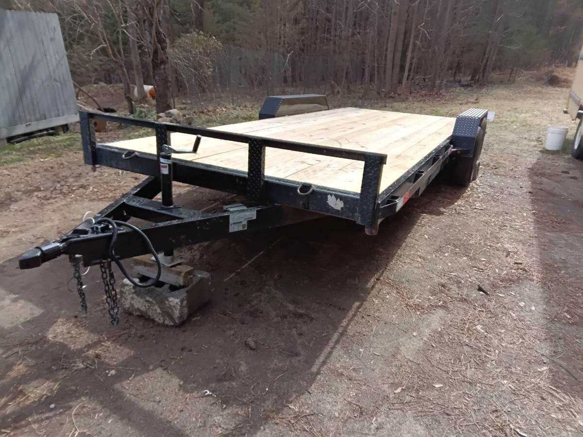 2025 Premier 20ft car hauler with ramps