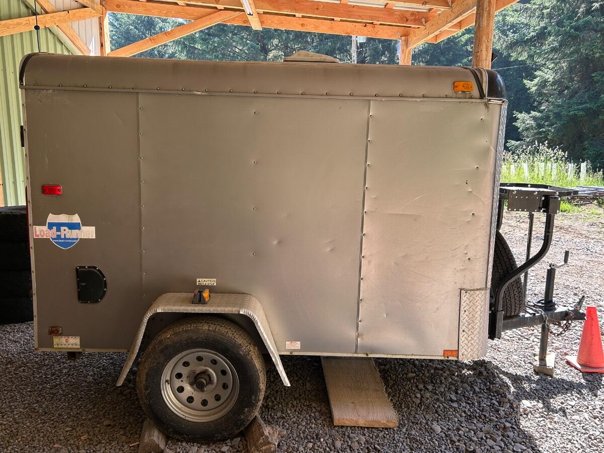 2010 Load-Runner 5’x8’ Enclosed trailer