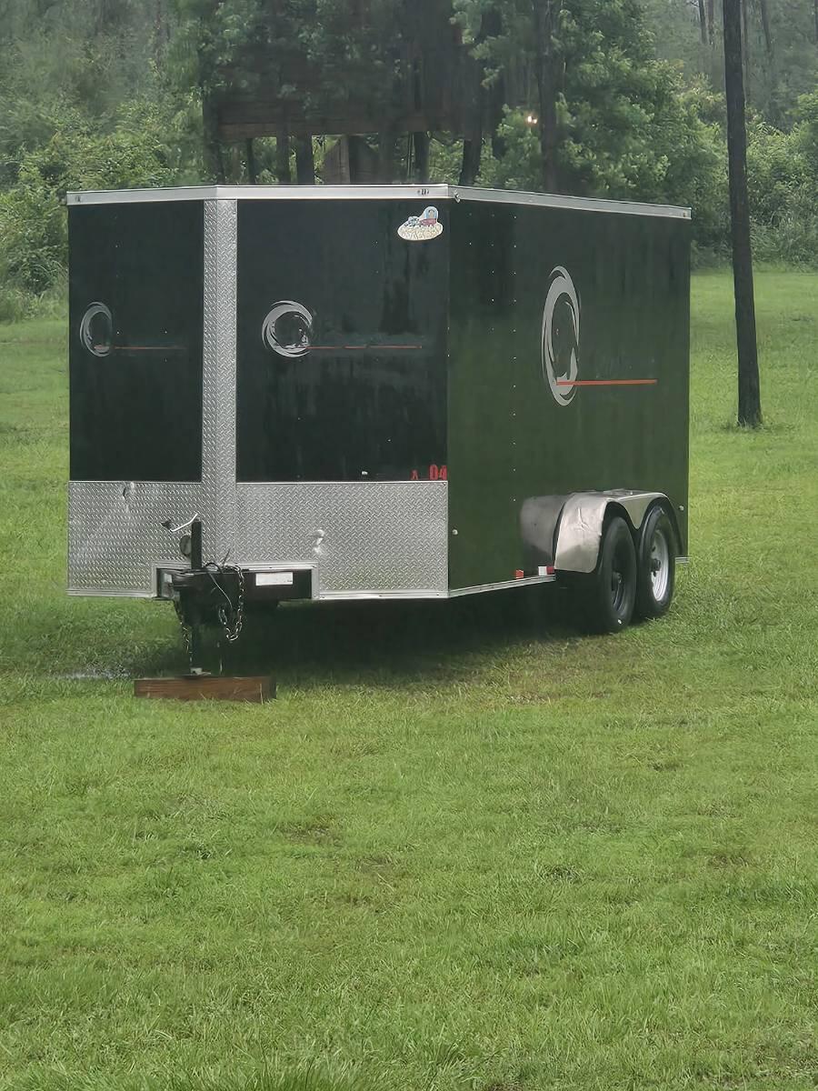 2019 Diamond C 2019 6 lug dual 3500 lb axles