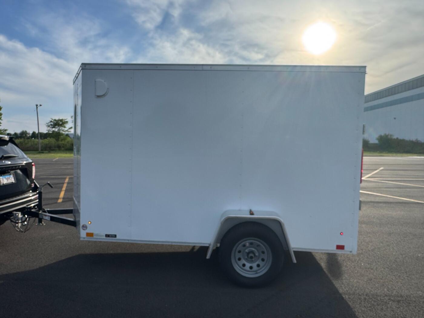 2025 Cross 6x10 enclosed trailer