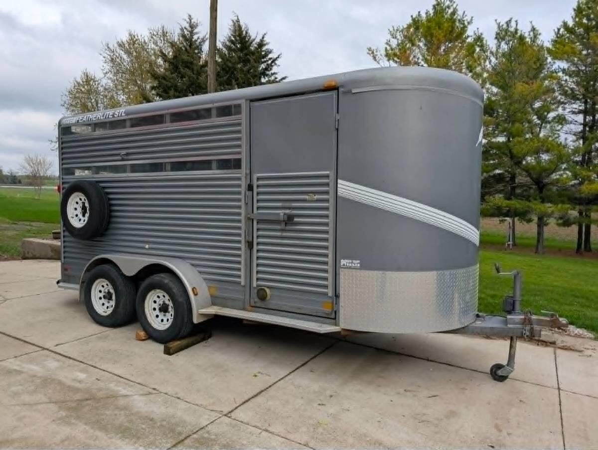 2003 Featherlite STL 3 horse slant bumper pull