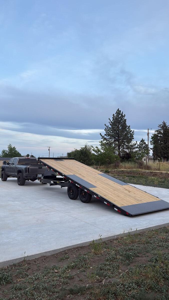 2026 BigTex 16OT 8.5x24 Flatbed W/ Winch