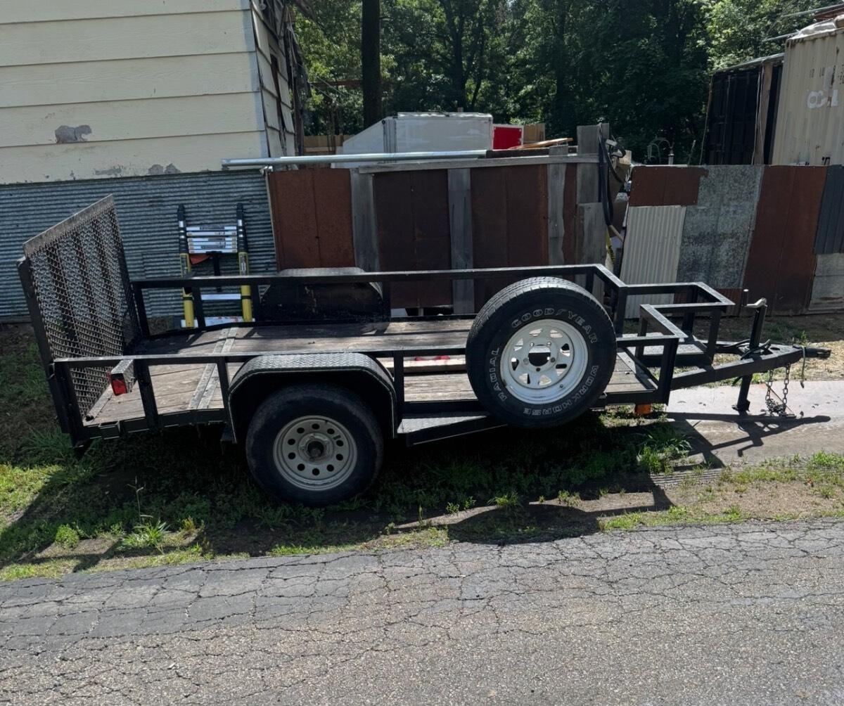 2021 removable gate heavy duty frame Utility with drive up gate