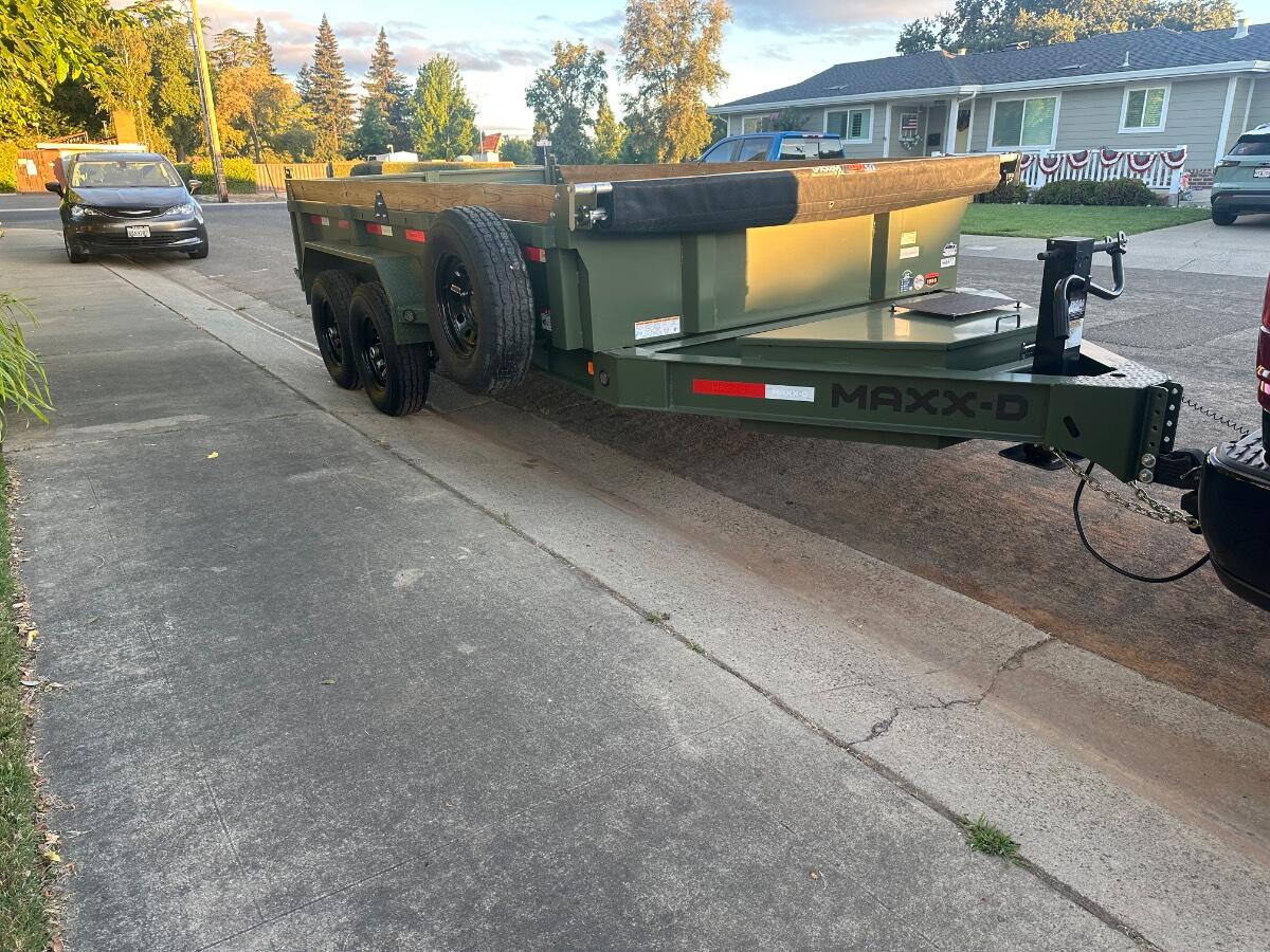 2025 Maxx-D DKX Dump trailer w/spreader gate