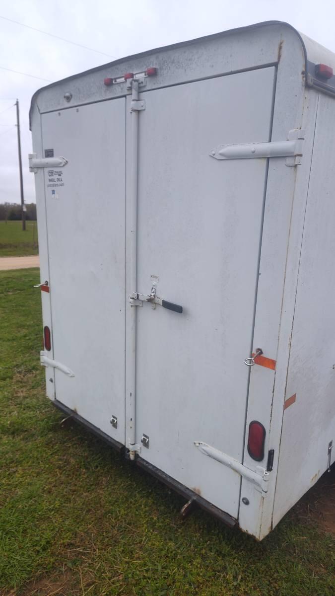 2019 Madil trailer Co Enclosed trailer with workinAC