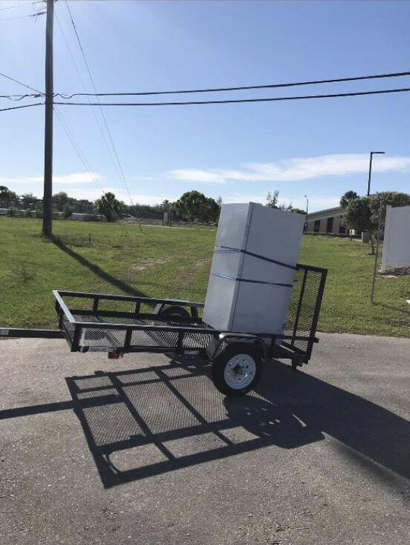 2018 Trailer 5 x 8 mesh wire trailer