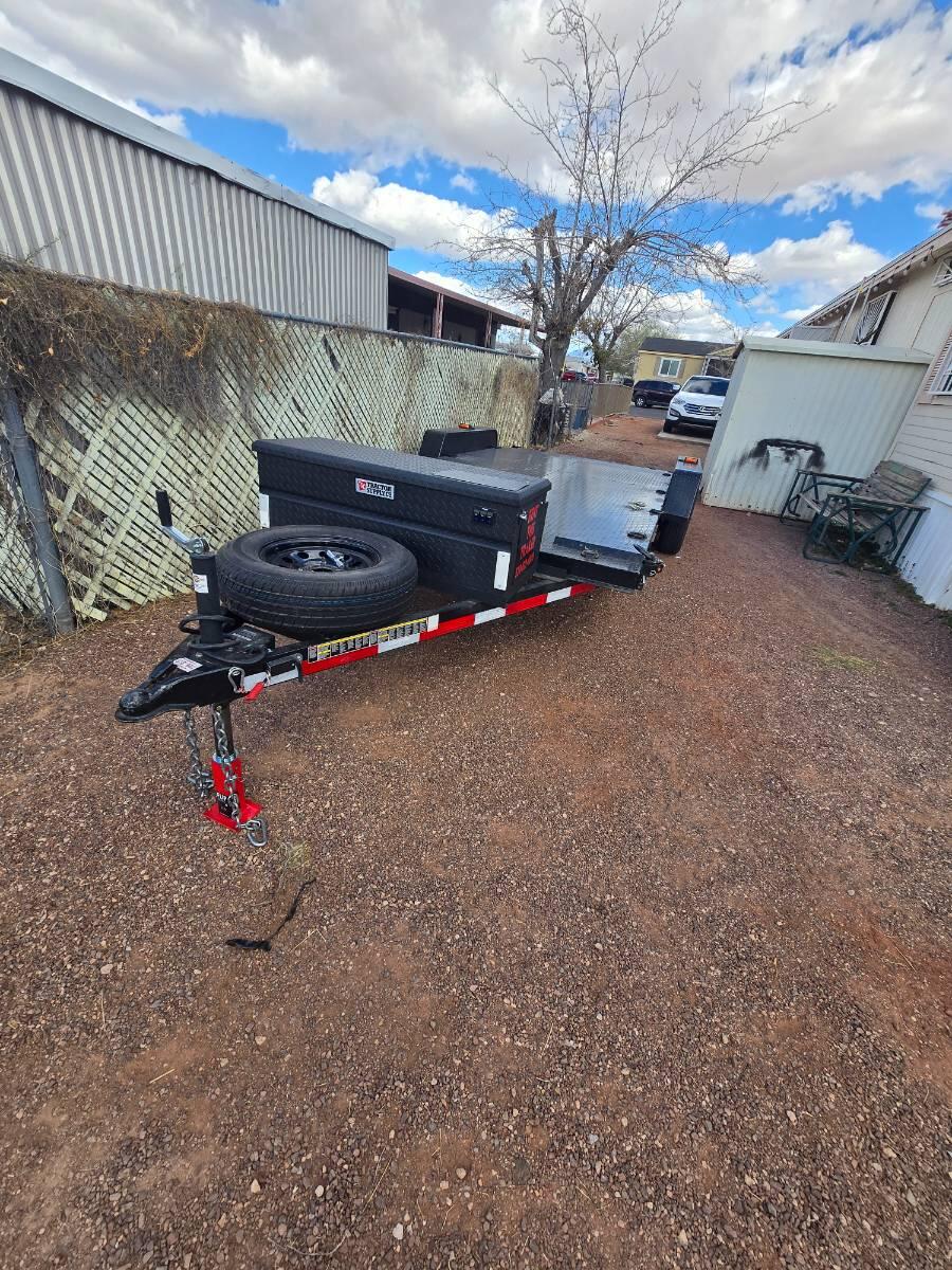 2024 Car hauler Carryon 7x18 deck with 9.500 which