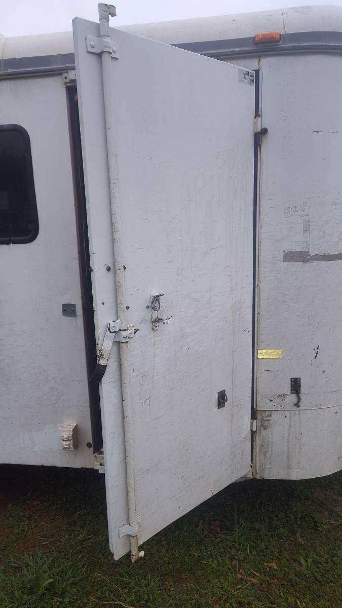 1999 MG madil trailer Bumper pull