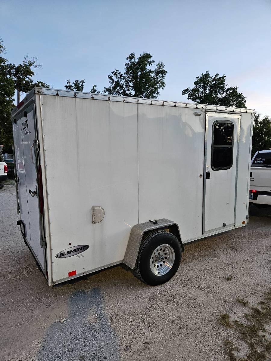2021 Look Motorcycle and utility trailer
