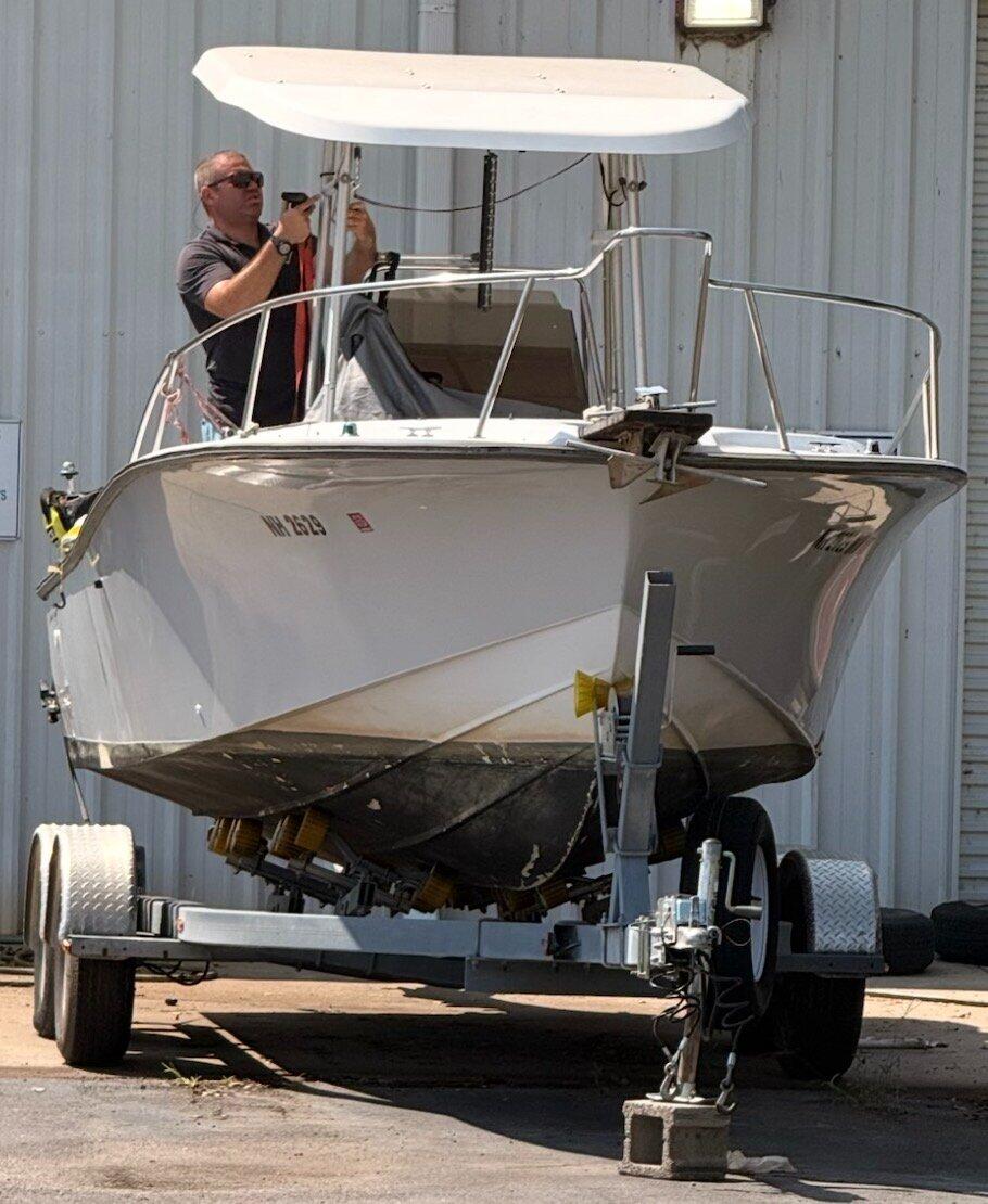 2023 Sea Lion Dual Axle/Brakes/LED Lights Torsion suspension, 5 or 7 pin