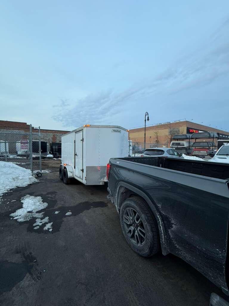 2013 Haulmark Enclosed V trailer 6x12
