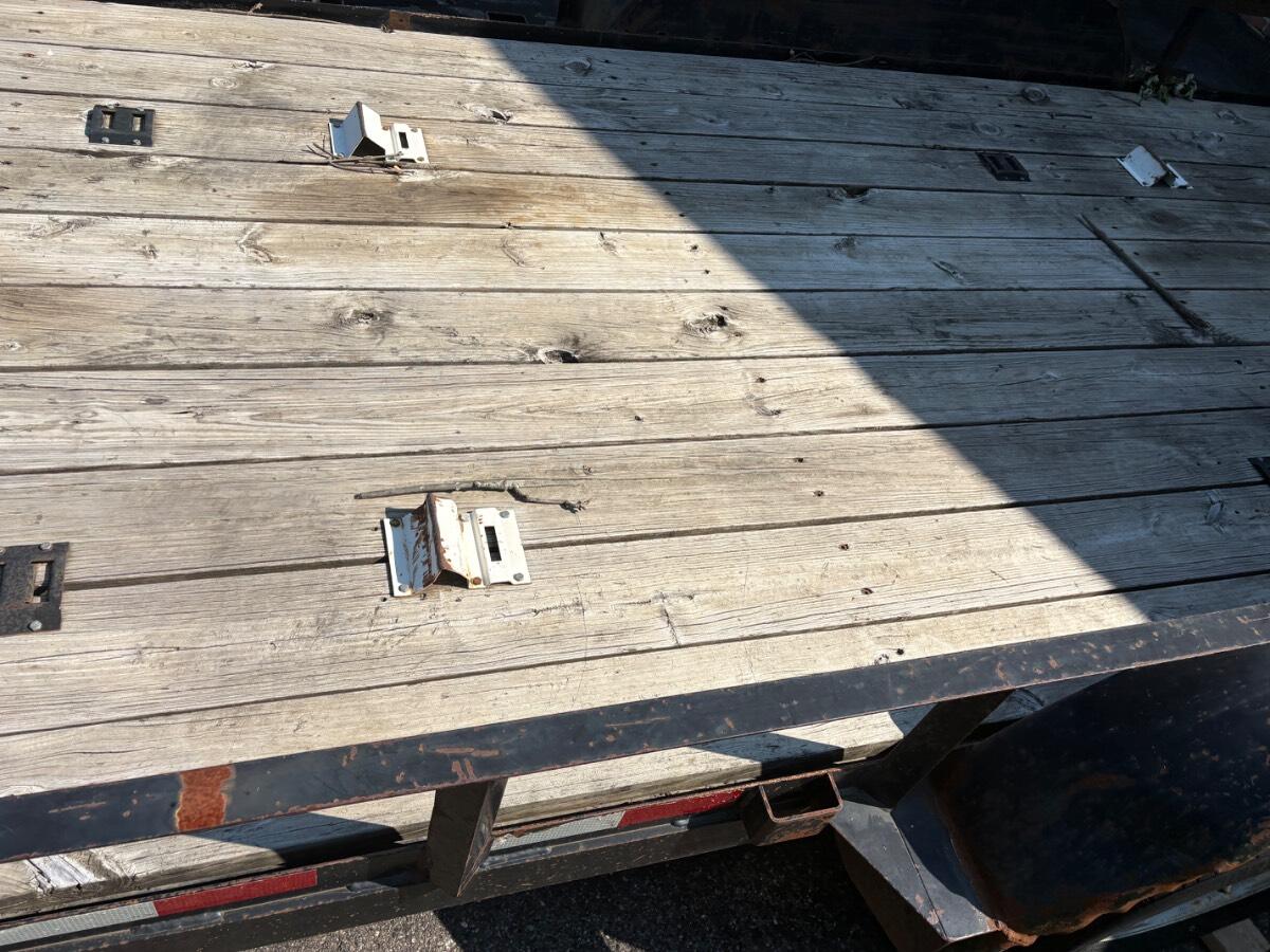 2012 Michigan trailers 18ft by 7ft Utility trailer