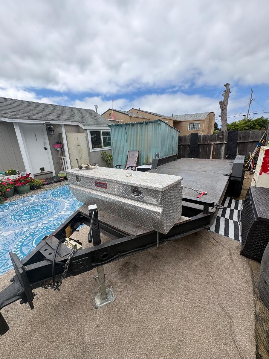 2020 Load trail 18ft car hauler with dove tail