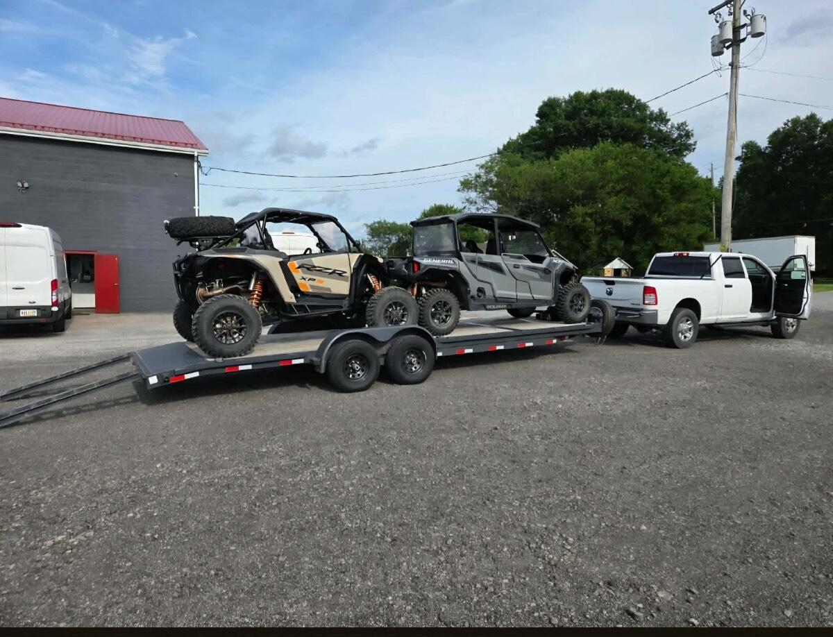 2025 Lamar 7x24 car hauler with dovetail