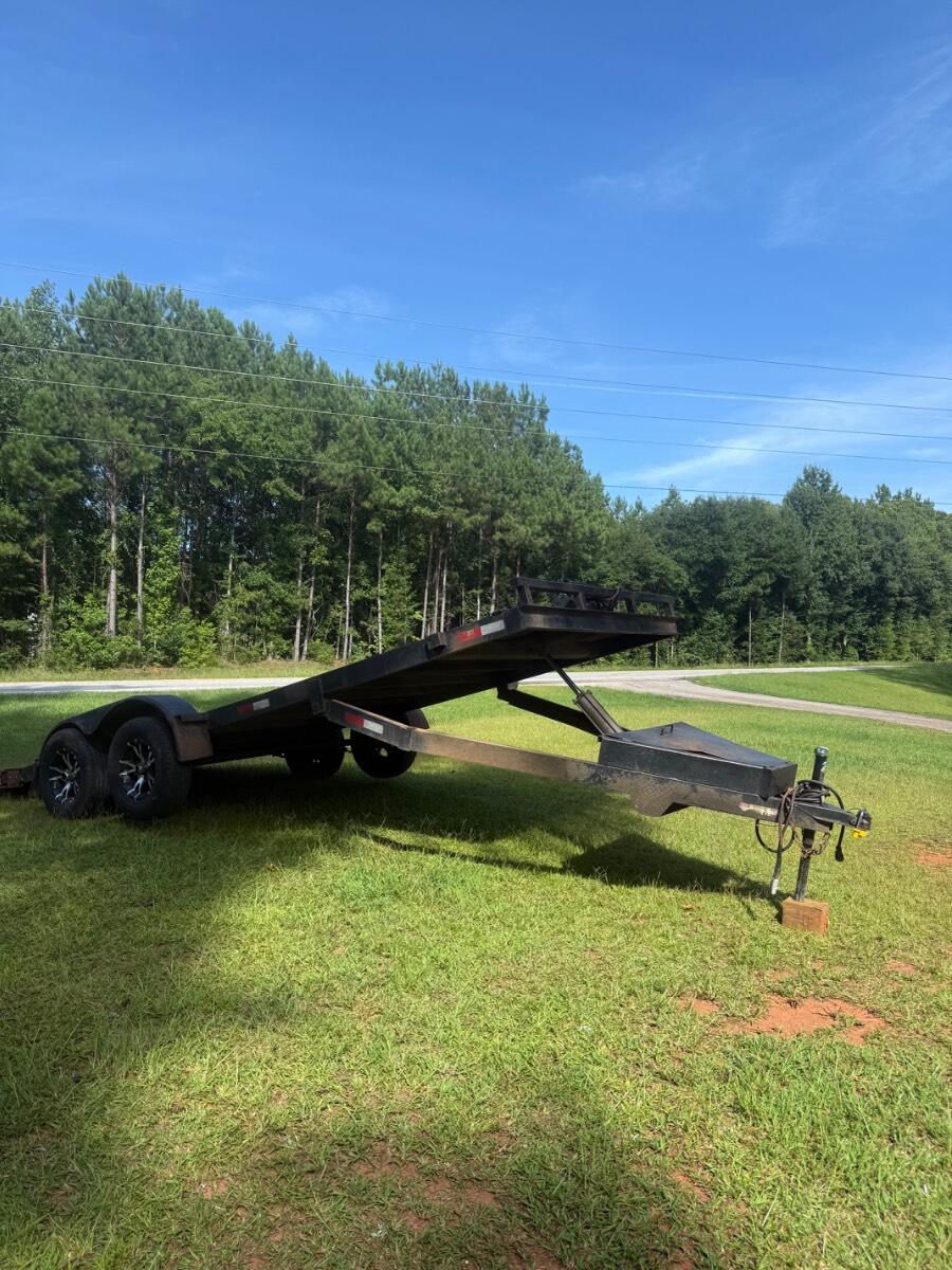 2021 Stryker 20ft tilt car hauler