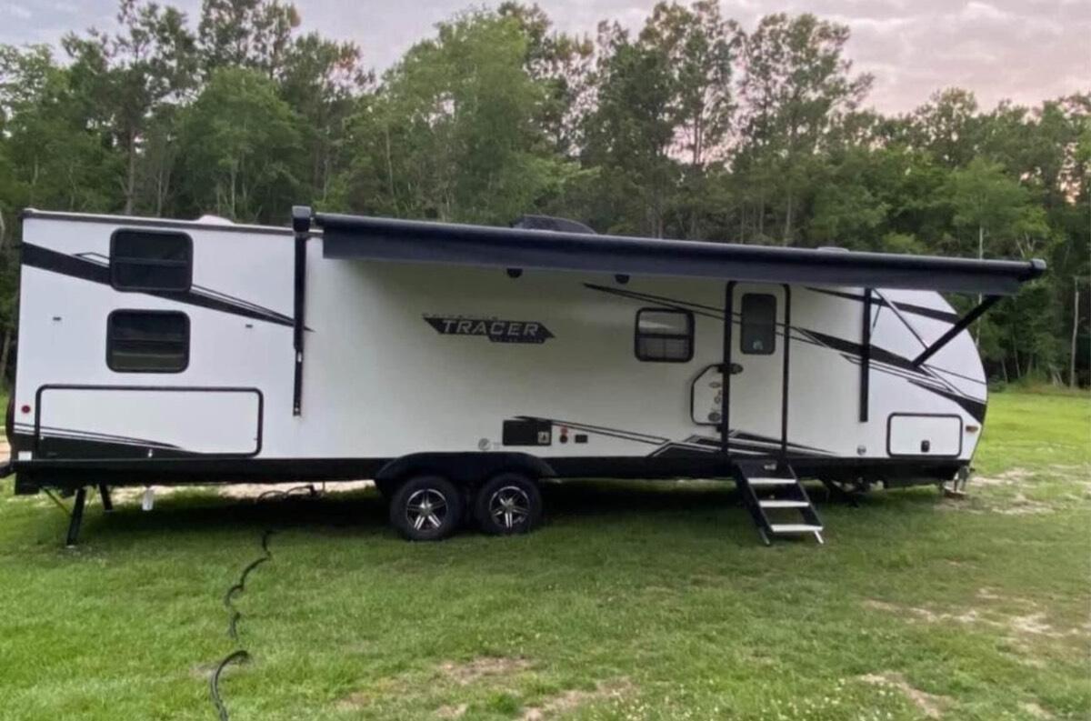 2022 Forest River Tracer Tracer 35’ with two slides