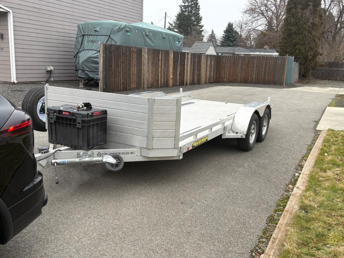 2017 Aluma 16ft, Race Ramps, Winch