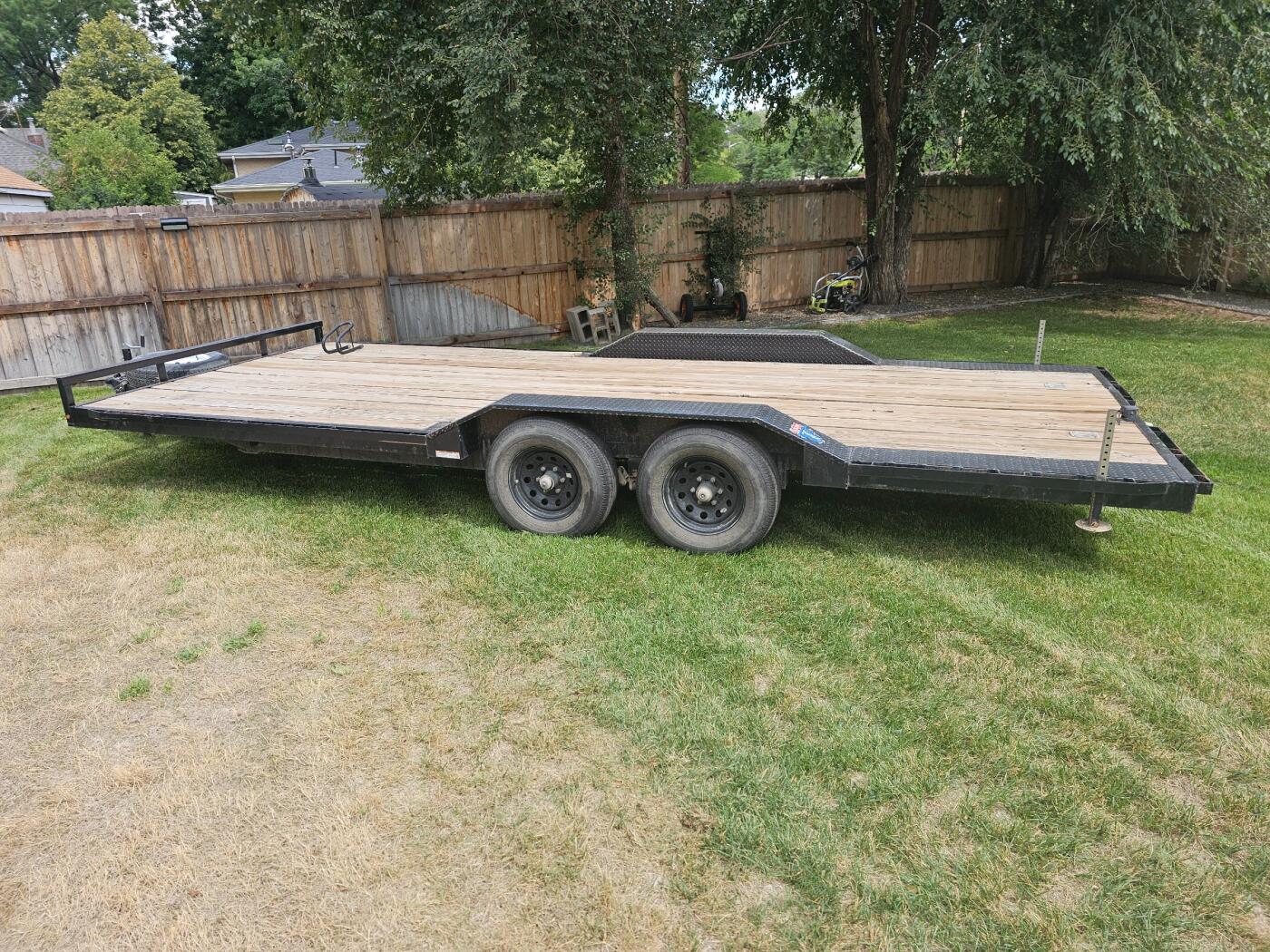 2021 Carry-on Trailers Flatbed w/ drive over fenders