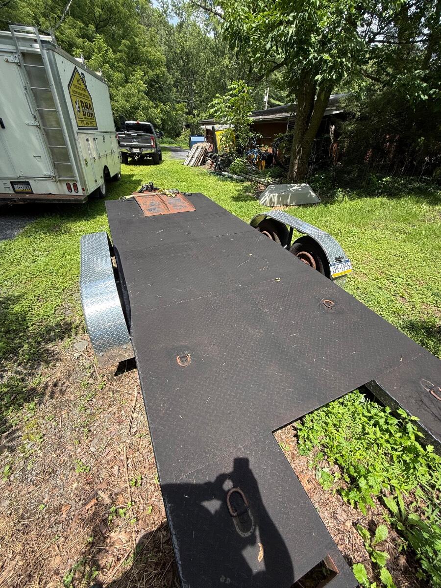 2017 SLE Car hauler with ramps