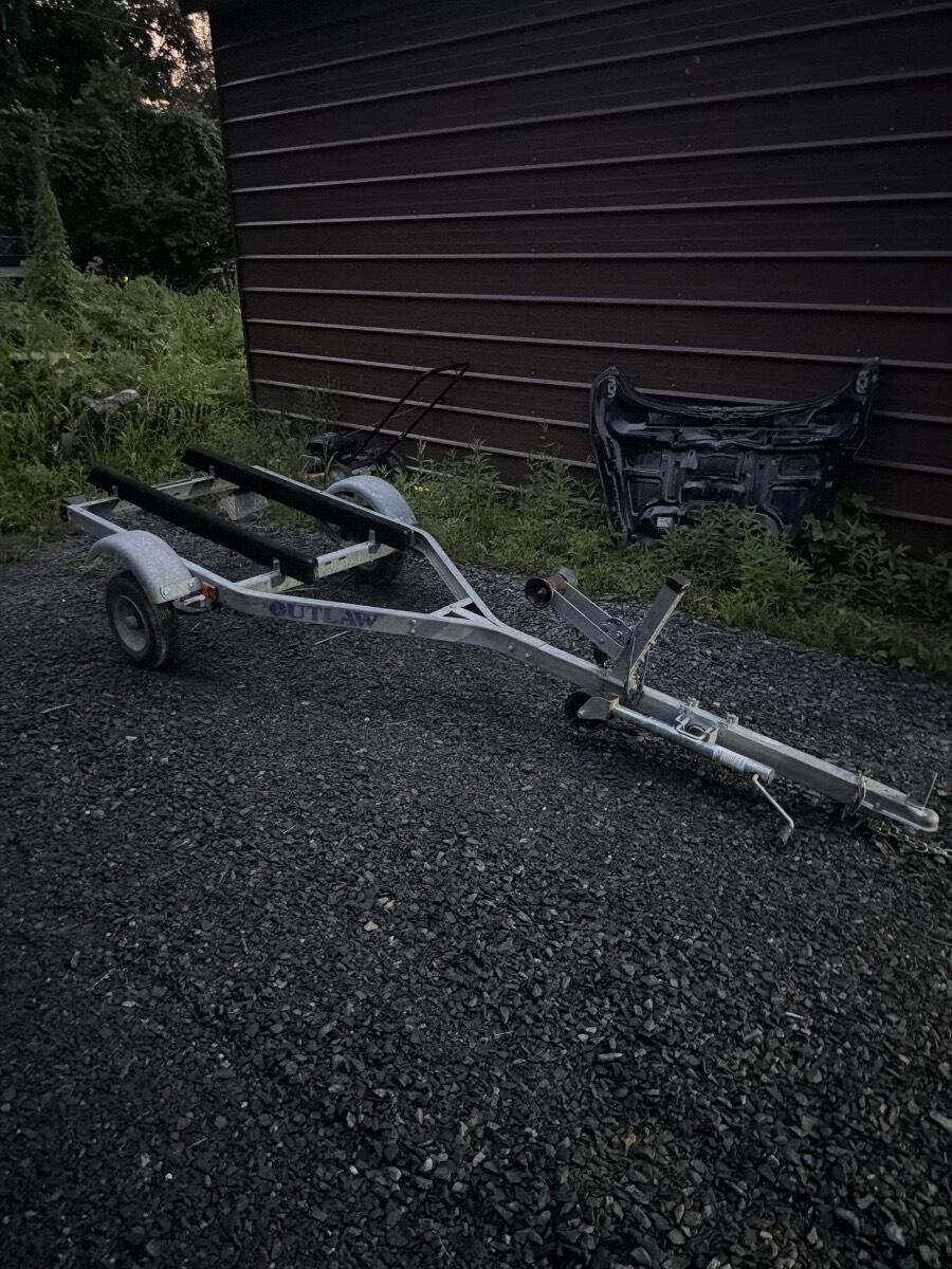 2002 Outlaw jet ski trailer