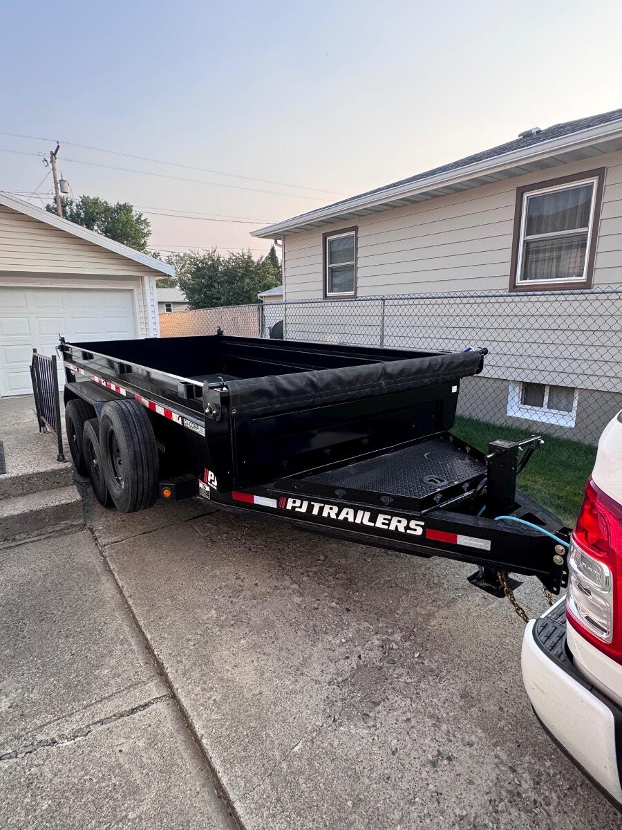 2026 PJ Trailer DL142 Dump Trailer w/spreader gate
