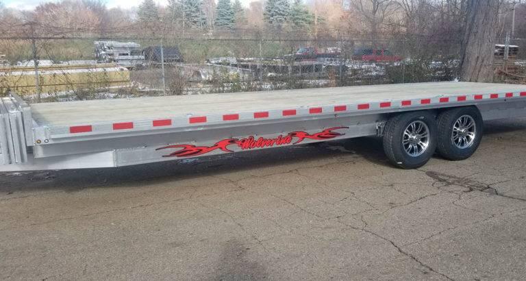 2025 Wolverine Deckover 25' Dovetail