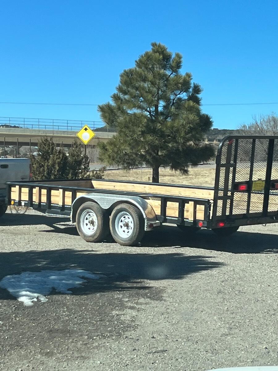 2011 PJ 16 ft flatbed with gate ramp