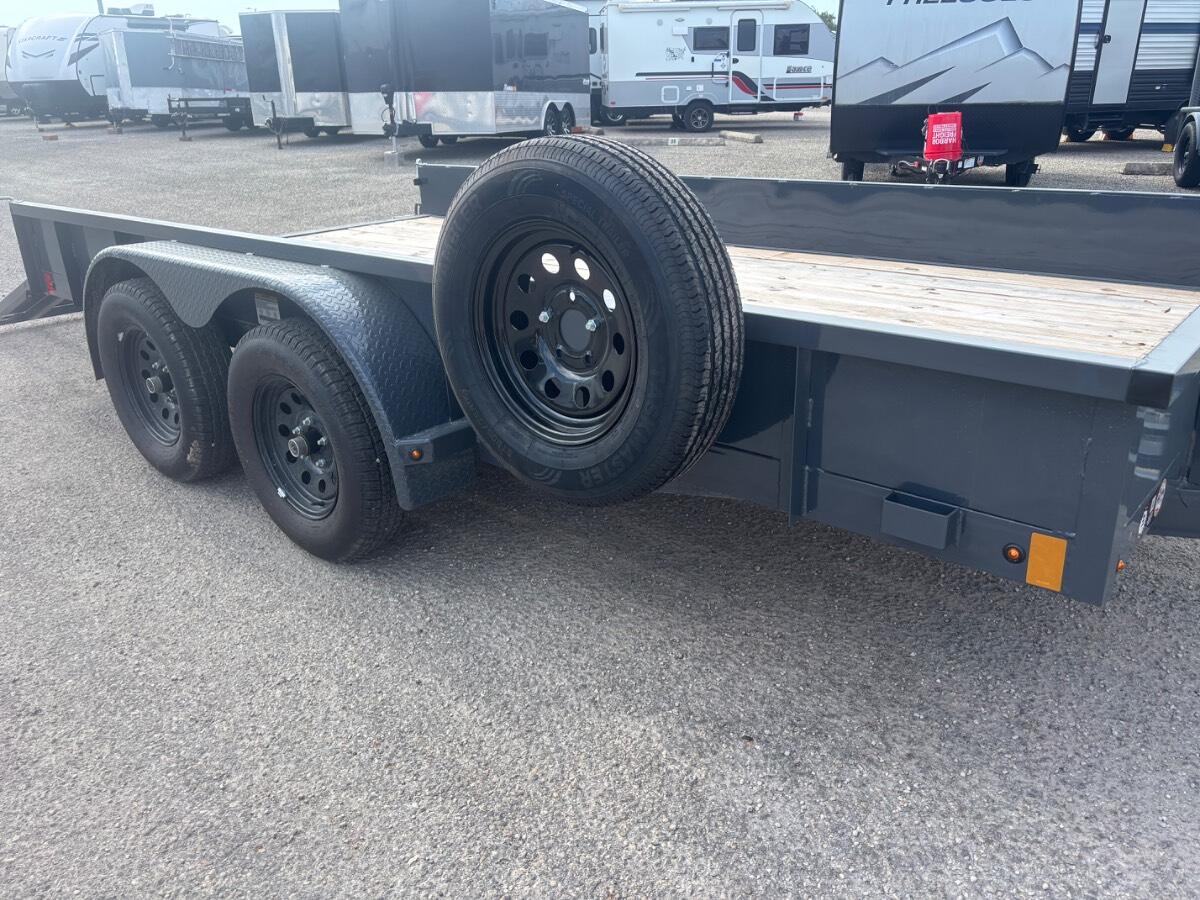 2016 Lamar 83”x14’. Utility trailer