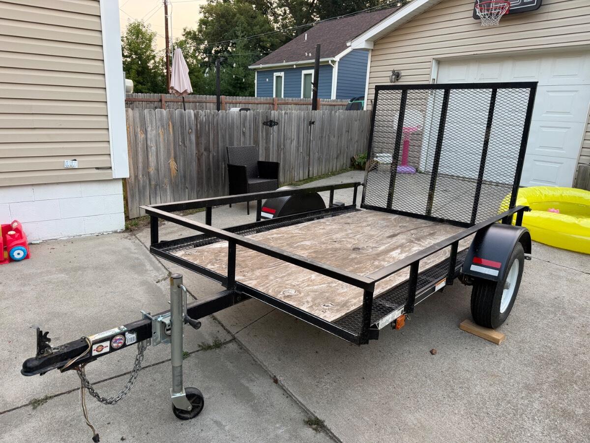 2017 Tractor Supply 5 X 8 Utility