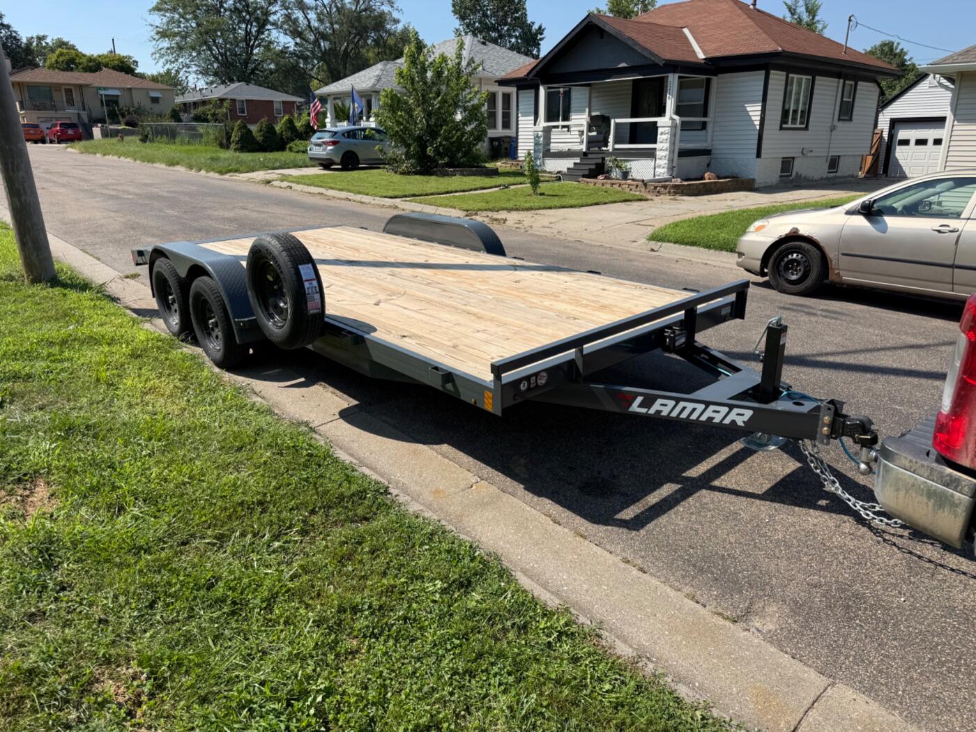 2027 Lamar Car Hauler 18’ car hauler