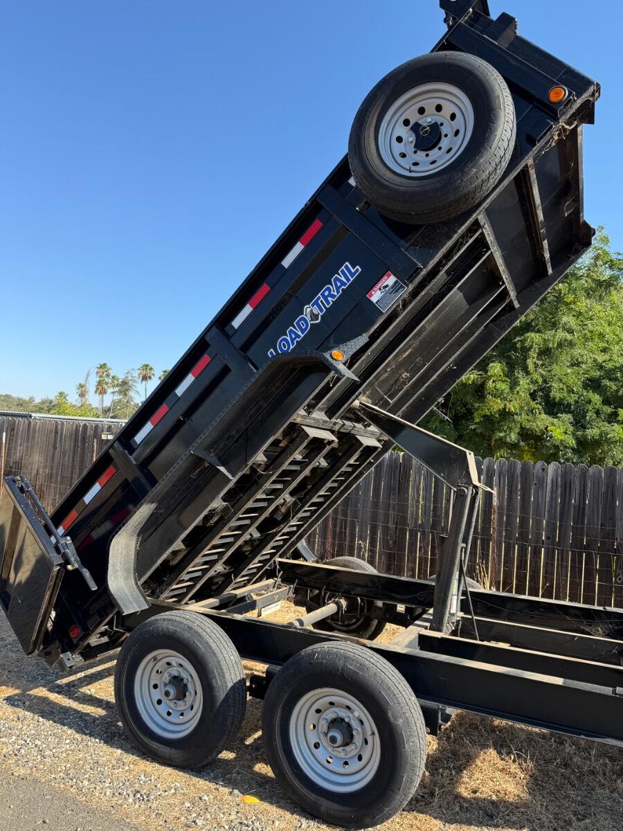 2022 LOAD TRAIL TRAILER; 83 DT8314072ss Has ramps
