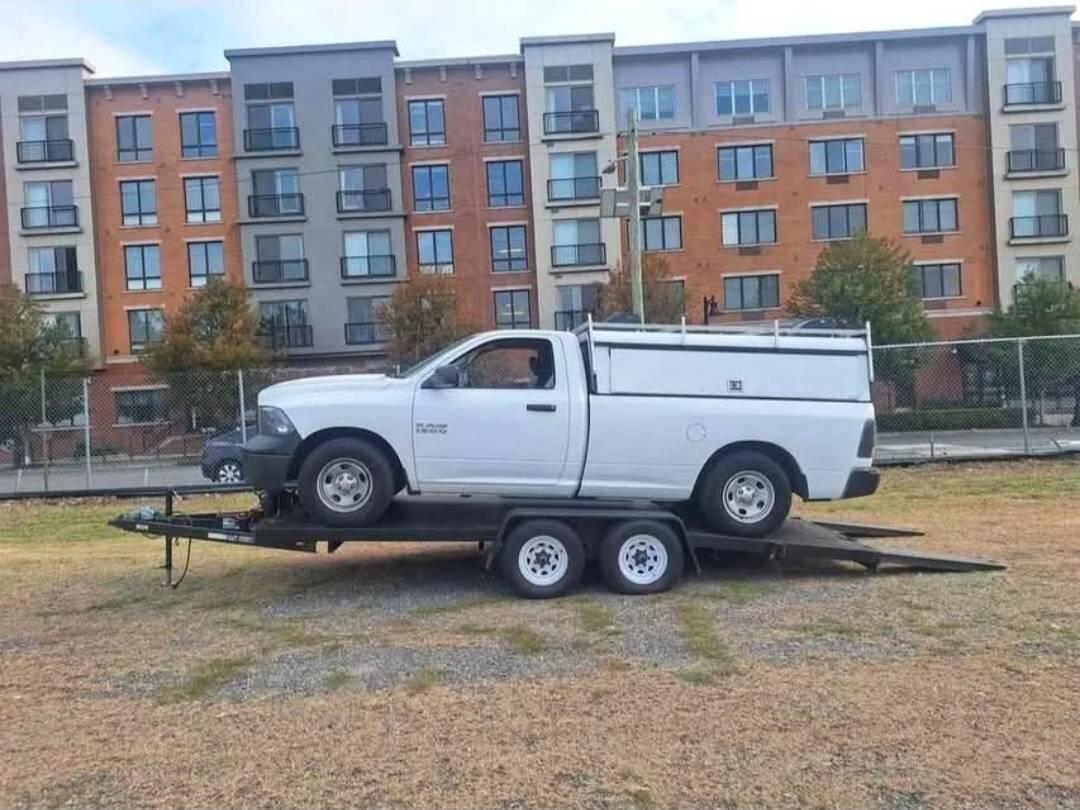 2024 Heavy duty GVWR 10,000 Flatbed car hauler ‼️Tie down straps included