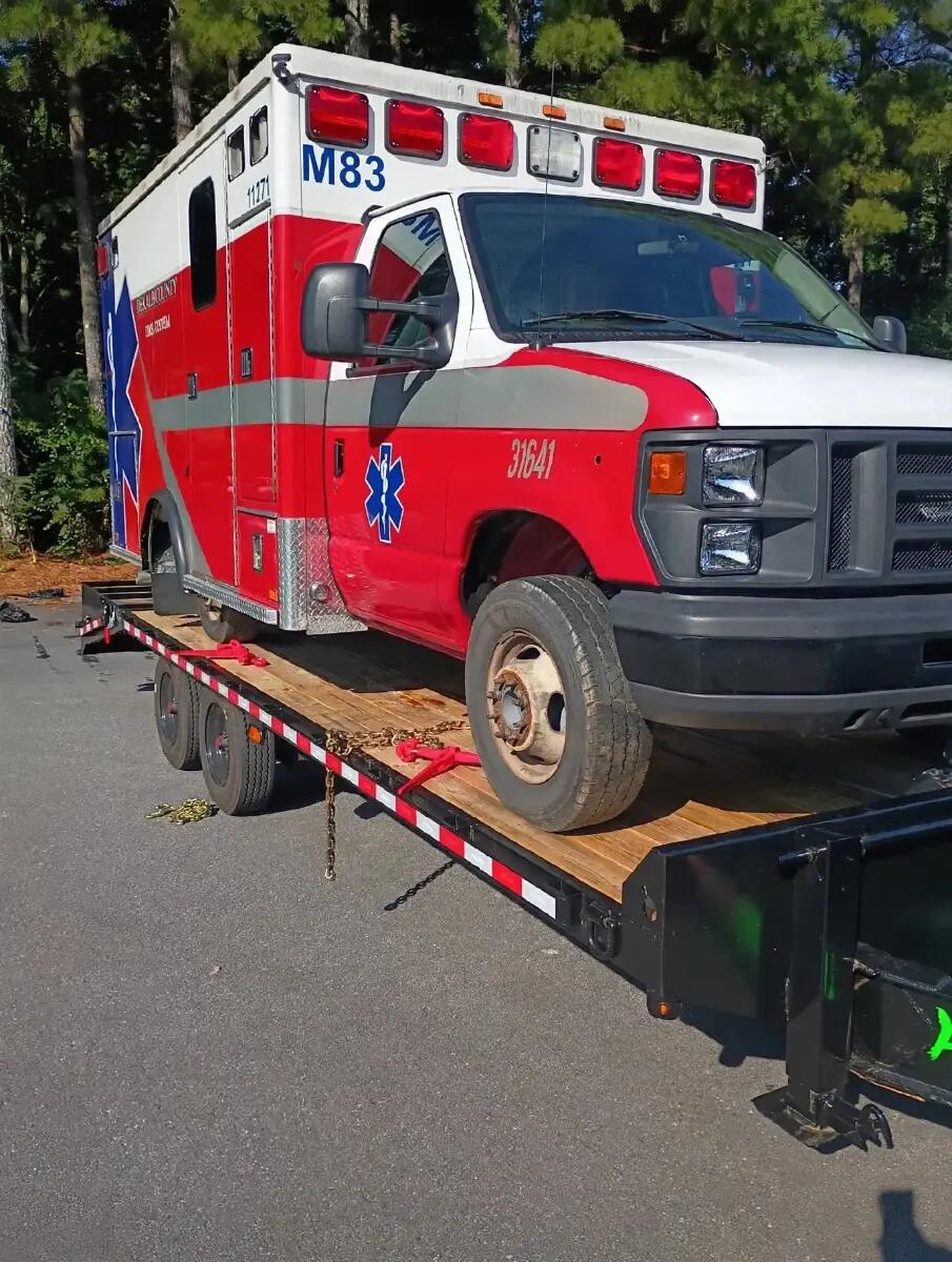 2025 Premier 24ft deckover trailer