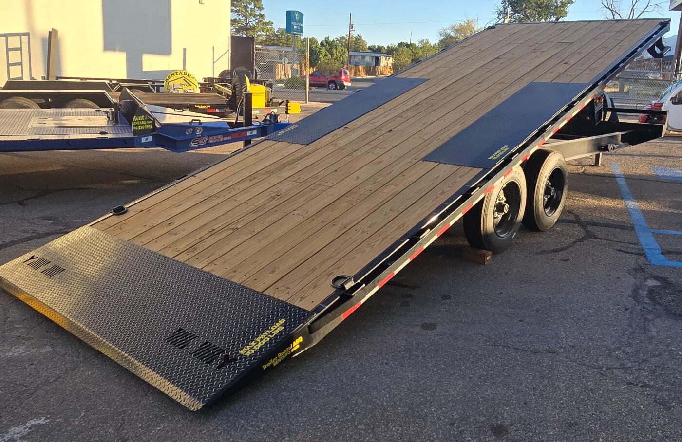2026 Iron Bull Deckover Tilt 8.5x24 (10,000 lbs Payload)