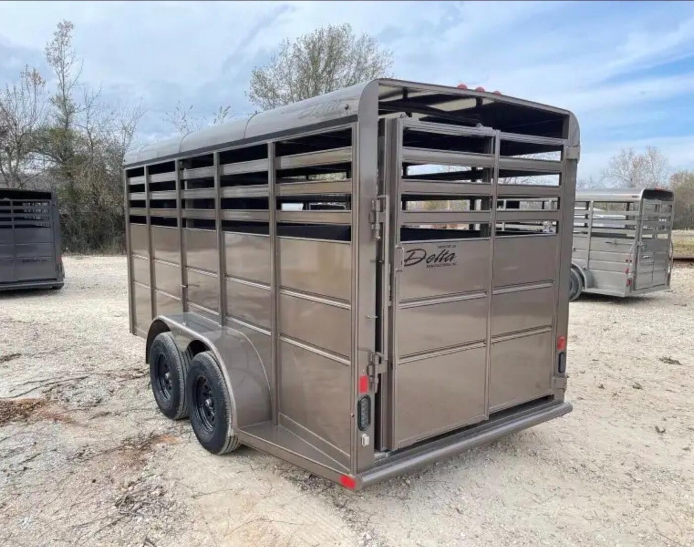 2027 Delta 500CE Livestock