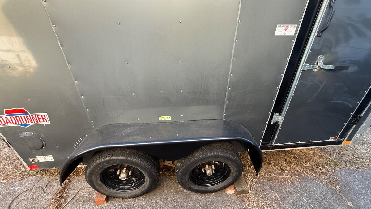 2019 Interstate Enclosed dual axle 7000lb
