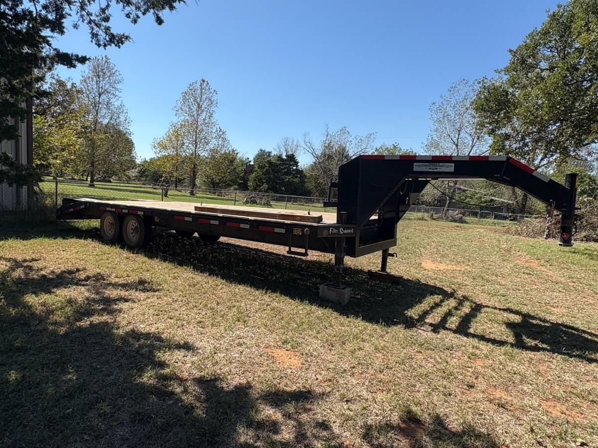 2005 Trail Master 25FT Gooseneck Equipment Trailer