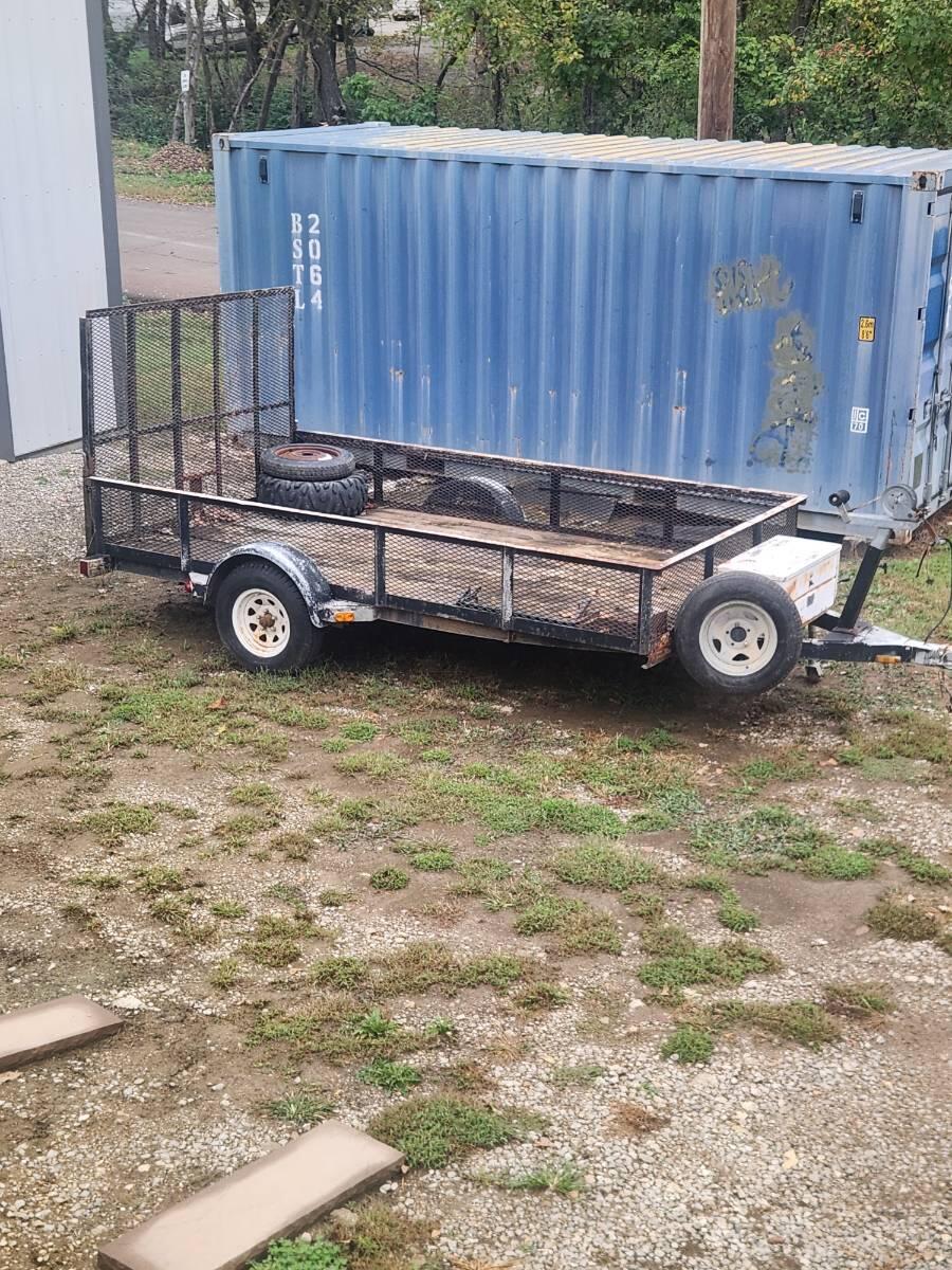 2000 Na Utility trailer with ramp