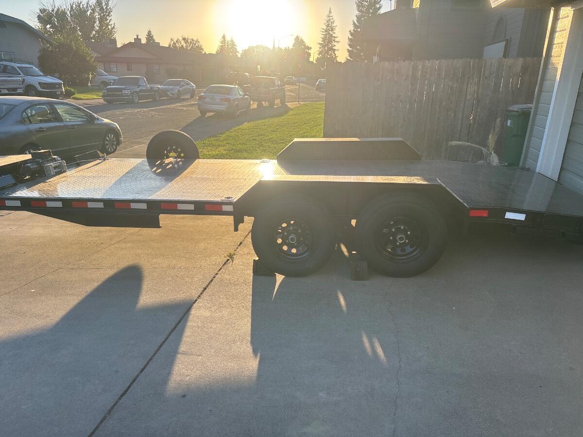 2027 Polestar trailers capacity for 12,000 rated at 9