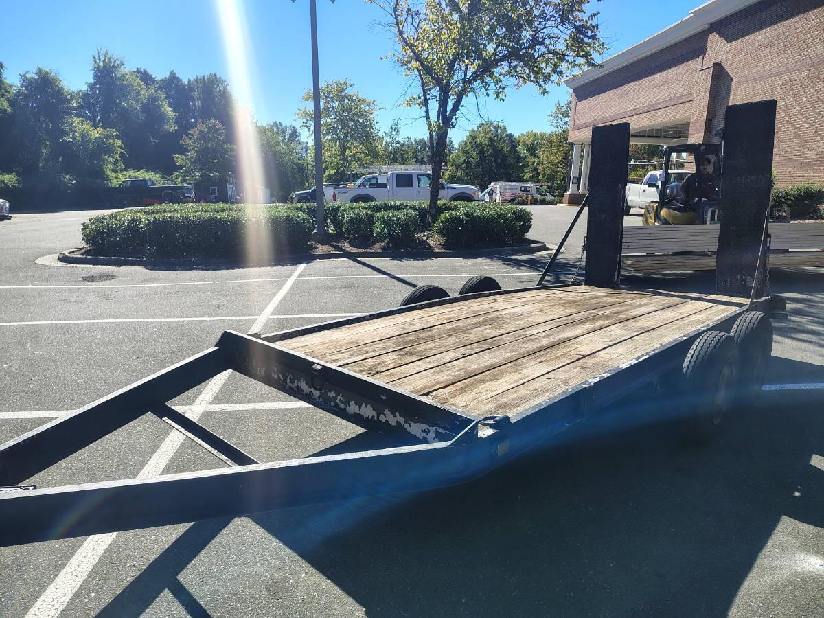 2015 Diamond Flat trailer 14ft for towing
