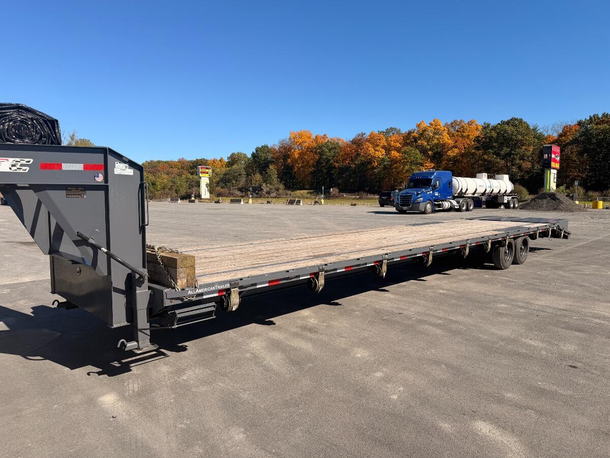 2026 Black Iron GN16-40DT 40ft Gooseneck with Mega Ramps