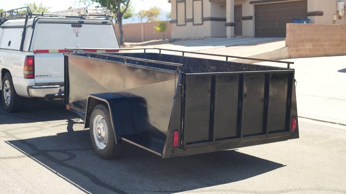 1998 Arrowhead Single axle 5x10 utility trail