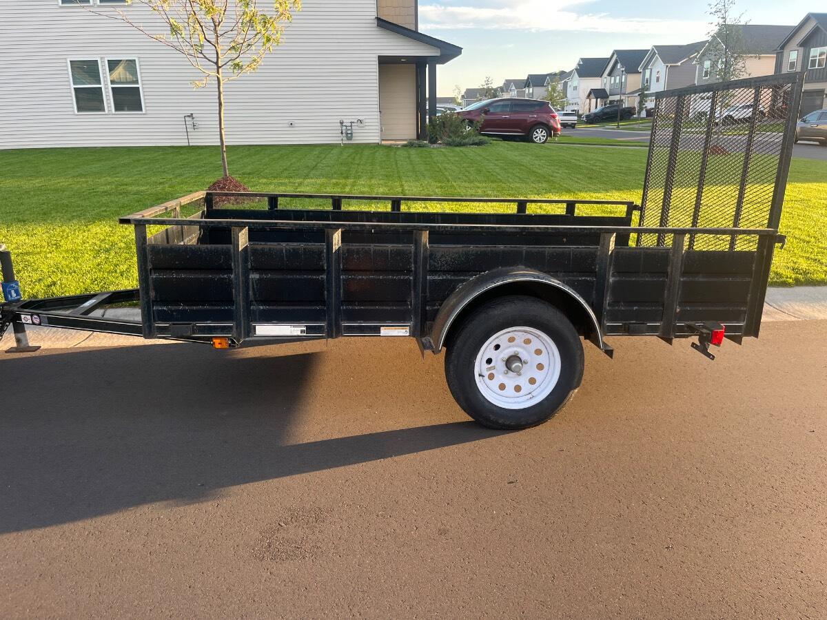 2013 HP utility trailer